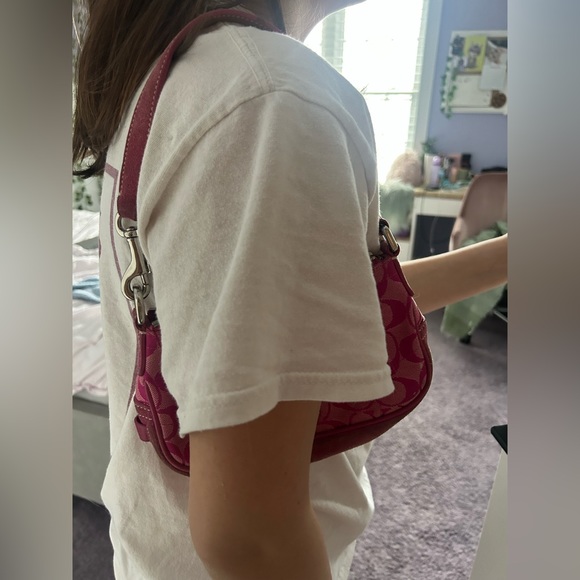 Coach Vintage Pink hand/shoulder bag - Picture 6 of 6